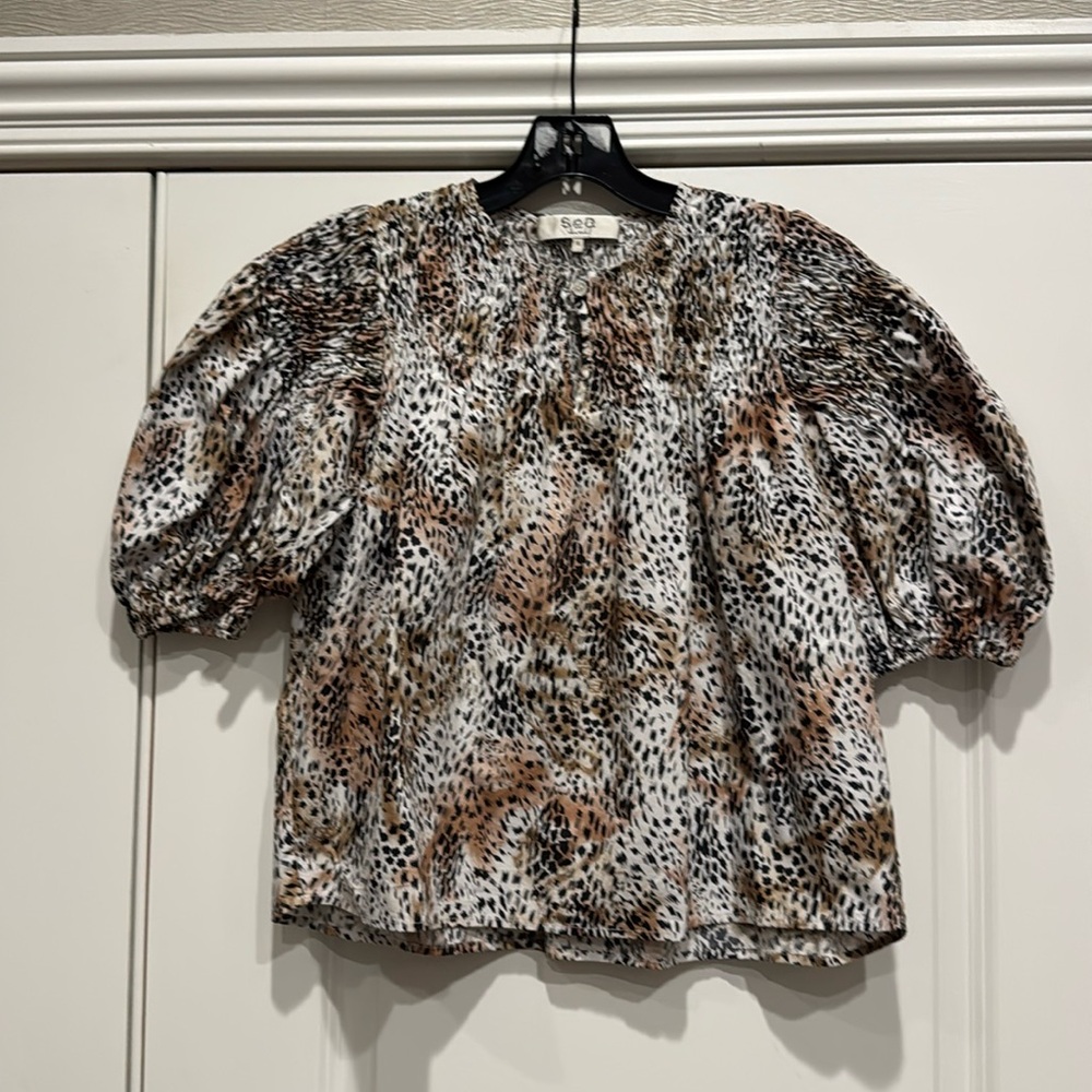 Sea size small cheeta print blouse size small